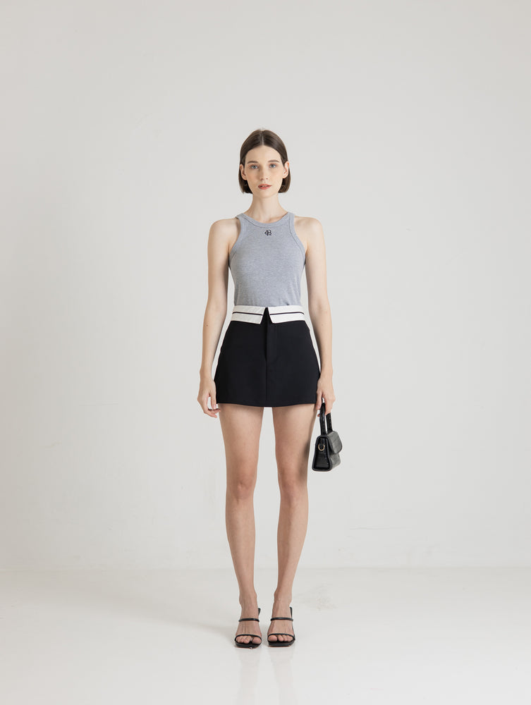 
            
                Load image into Gallery viewer, Rae Skirt in Black
            
        