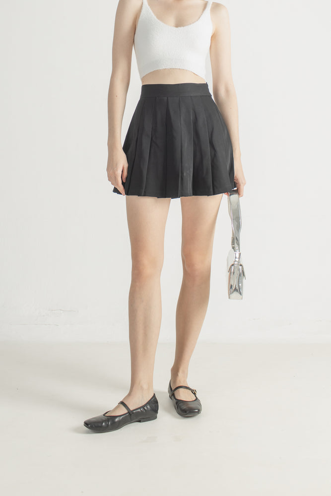 Yeji Skirt in Black