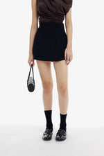 Niki Skirt in Black