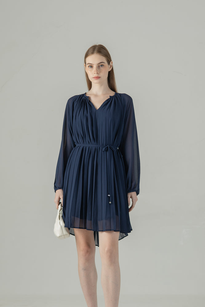 
            
                Load image into Gallery viewer, Hyojin Dress in Navy
            
        