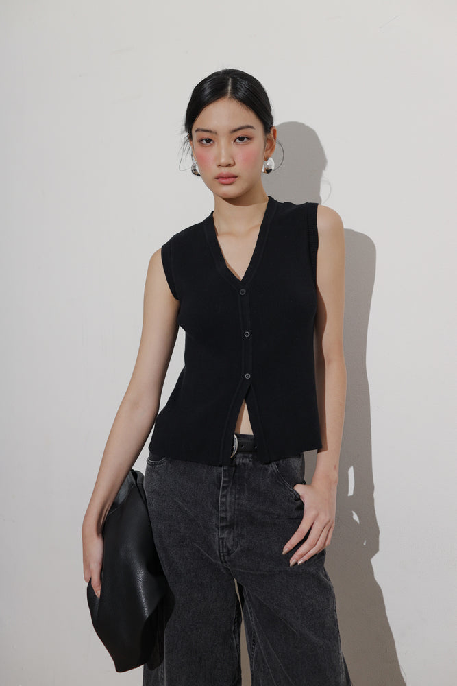 Cosmo Top in Black