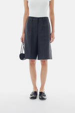 Andy Bermuda Pants in Grey