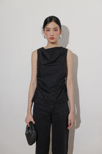 Versa Top in Black