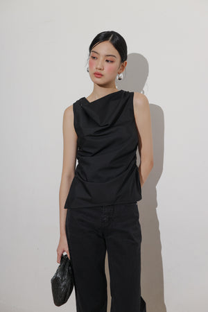Versa Top in Black
