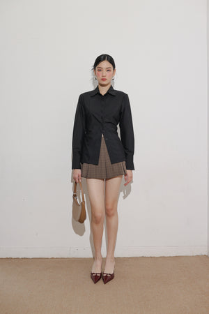 Prim Top in Black