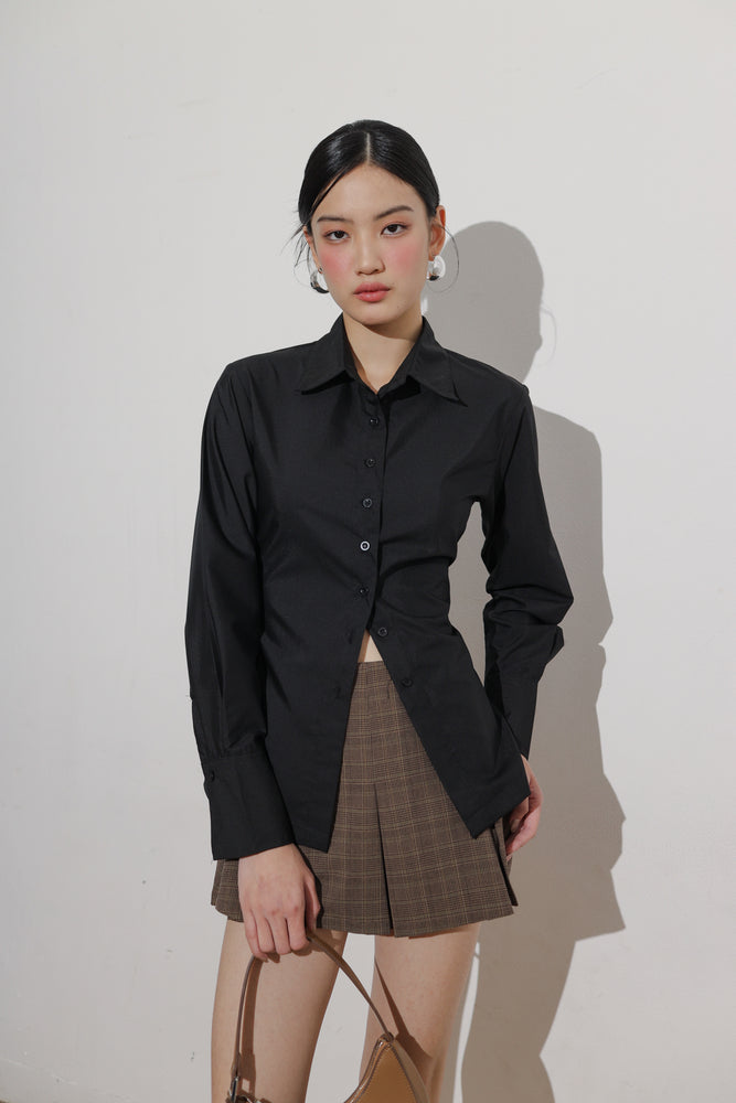 Prim Top in Black