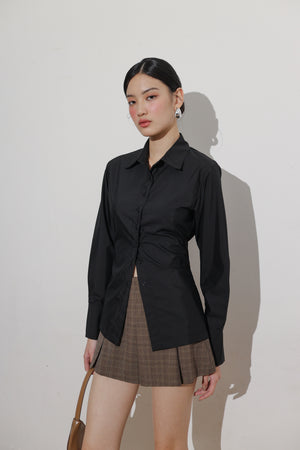 Prim Top in Black