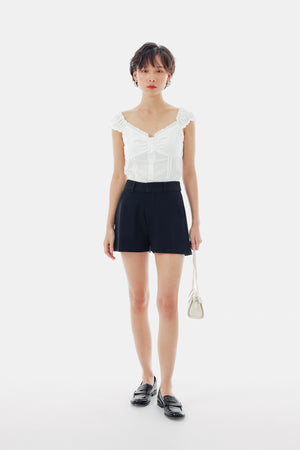 So High-waisted Shorts in Black