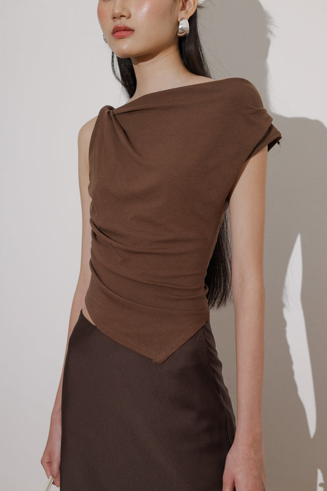 Rena Top in Brown