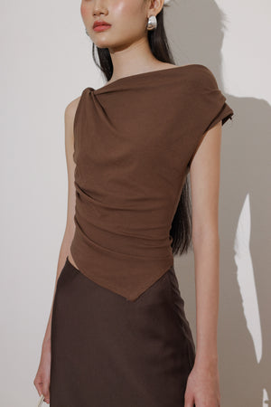 Rena Top in Brown