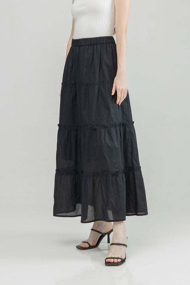 Rin Skirt in Black