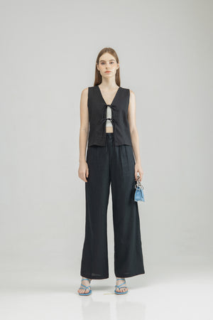 Ren Top in Black