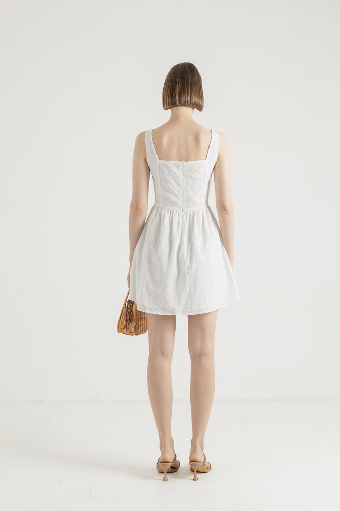 Soori Dress in White