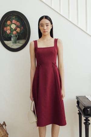 Suan Dress in Maroon