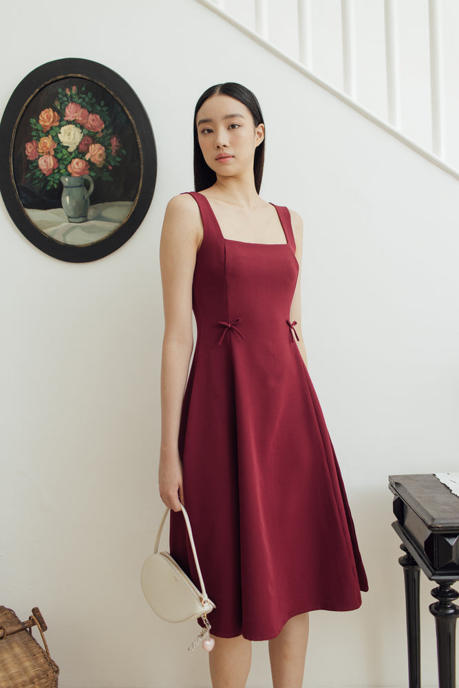 Suan Dress in Maroon