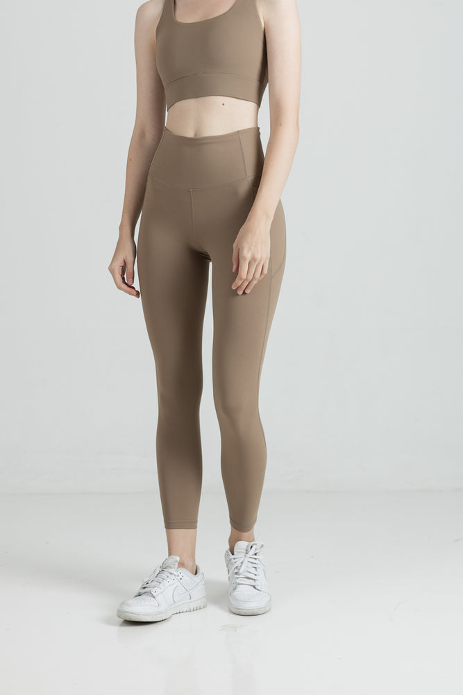 
            
                Load image into Gallery viewer, Core Legging in Bailey Brown
            
        