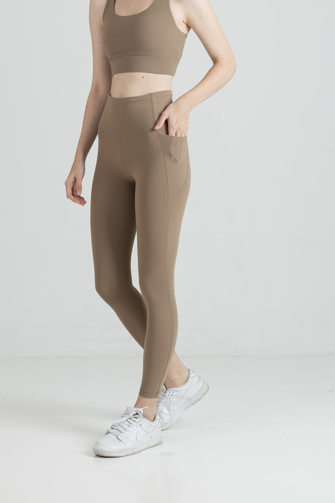 
            
                Load image into Gallery viewer, Core Legging in Bailey Brown
            
        