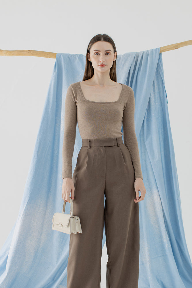 Seulgi Top in Khaki